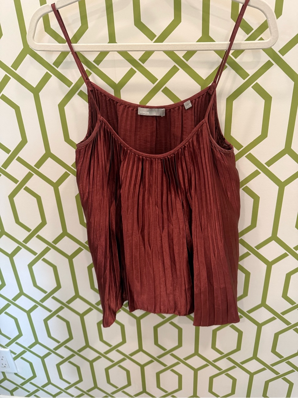 Vince Accordion Pleated Stylish Top ! - Picture 5 of 5